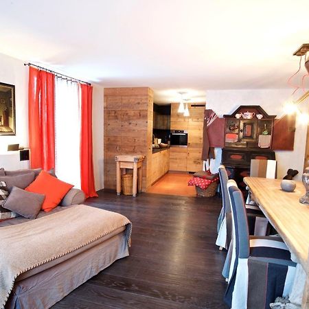 Chesa La Posta Apartment Samedan Luaran gambar