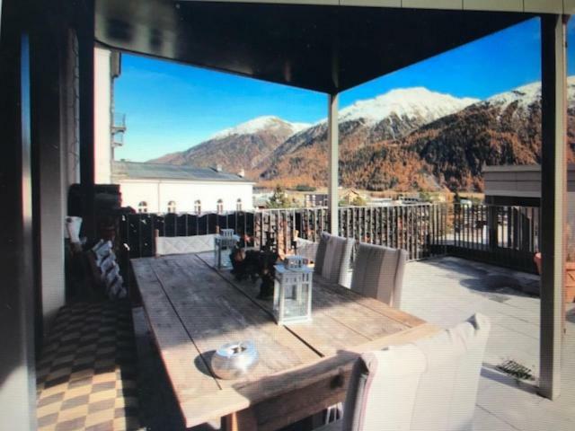 Chesa La Posta Apartment Samedan Luaran gambar