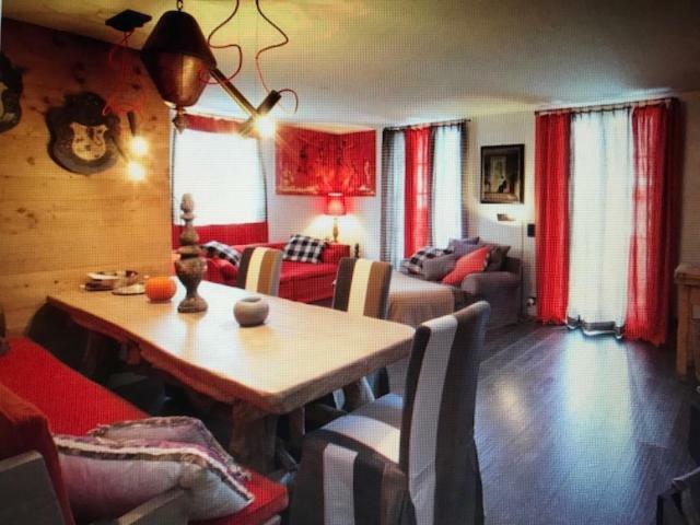 Chesa La Posta Apartment Samedan Luaran gambar